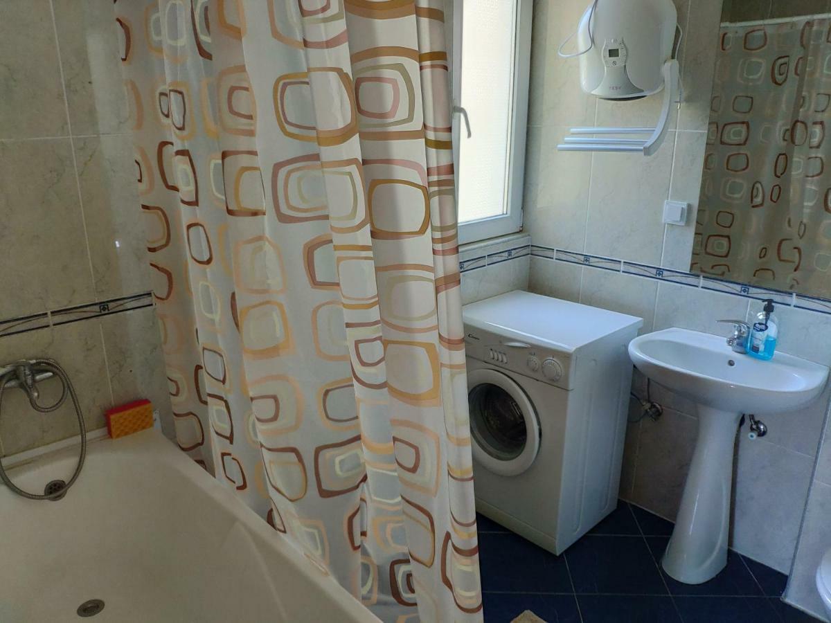 Apartman La Siesta Bar Luaran gambar