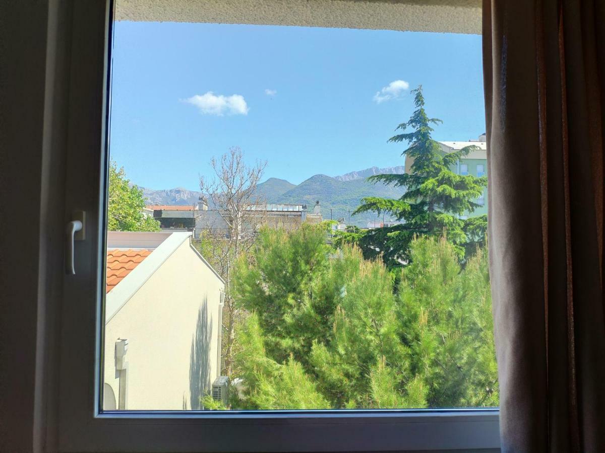 Apartman La Siesta Bar Luaran gambar